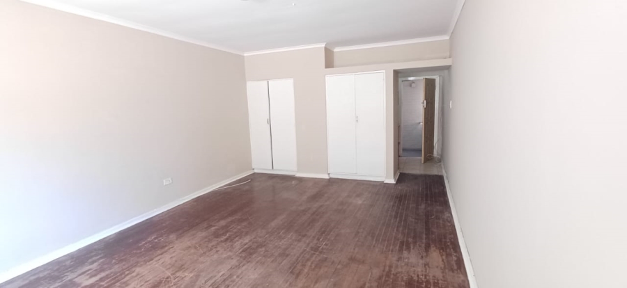 1 Bedroom Property for Sale in Quigney Eastern Cape